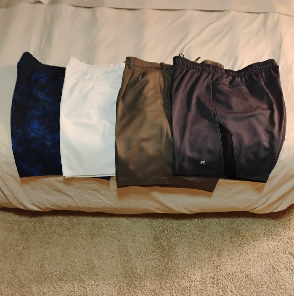 4 Pair Of Men's Shorts